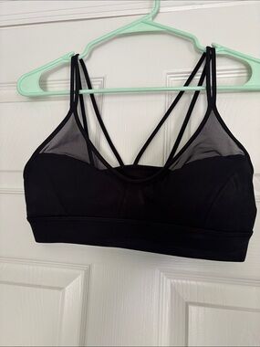 Lululemon mesh sports bra